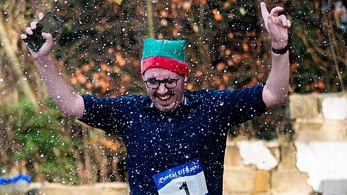 Tom Gordon at the Mental Elf fun run as he crosses the finish line